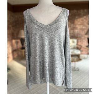 Active USA Sweater Cold Shoulder Gray High Low M Long Sleeve Casual Date Edgy